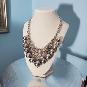 Vintage Ruby Rd Silvertone Bauble Bib Necklace